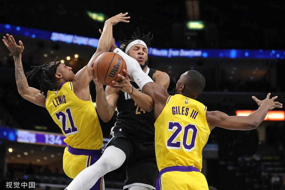 间的赛场 间的赛场