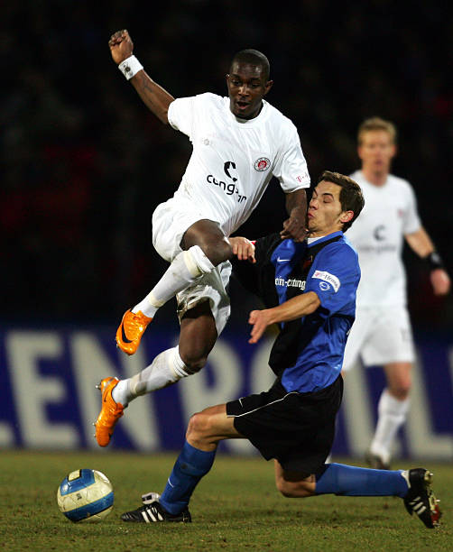 首轮击败中 首轮击败中